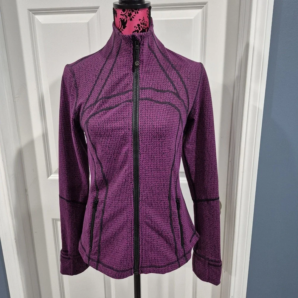 Lululemon Define Jacket Womens 10 Deep Fuschia Teeny Tooth Fitted Fall Hiking